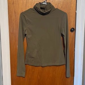Army green turtle neck size medium